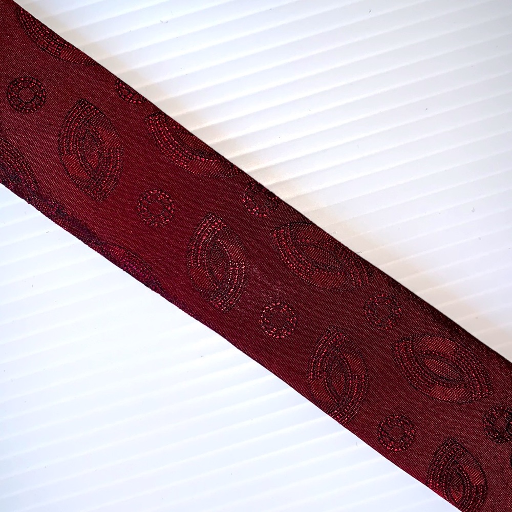 Vintage Bugle Boy slim men’s tie